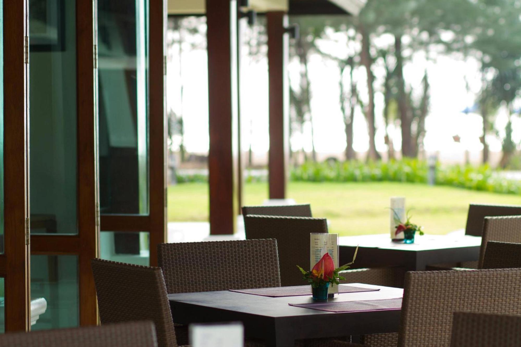 Khaolak Blue Lagoon Resort - Sha Extra Plus Khao Lak Bagian luar foto