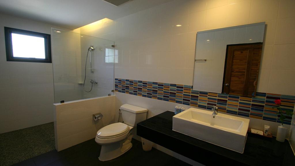 Khaolak Blue Lagoon Resort - Sha Extra Plus Khao Lak Ruang foto